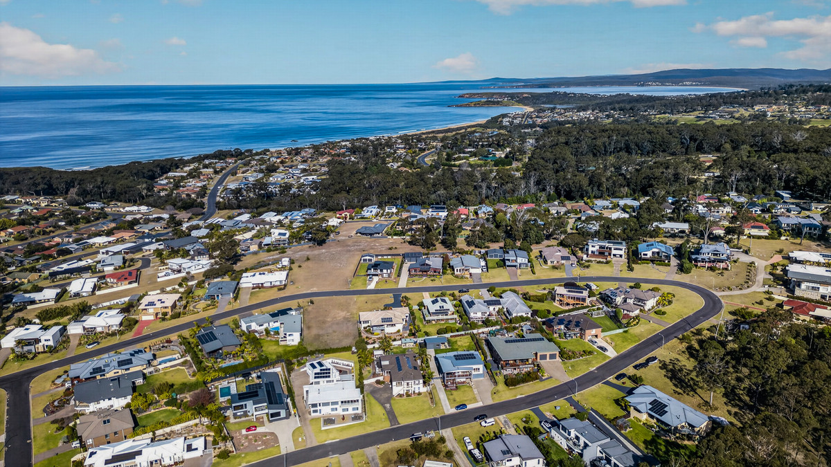31 The Dress Circle, Tura Beach - Image 1